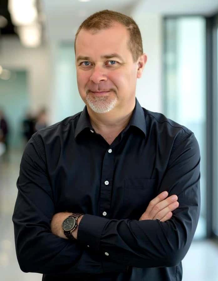 Scot McKay - X & Y Communications